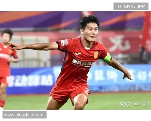 聚焦绿茵场璀璨球星前锋展现速度力量与激情魅力